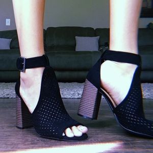 Super cute block heels